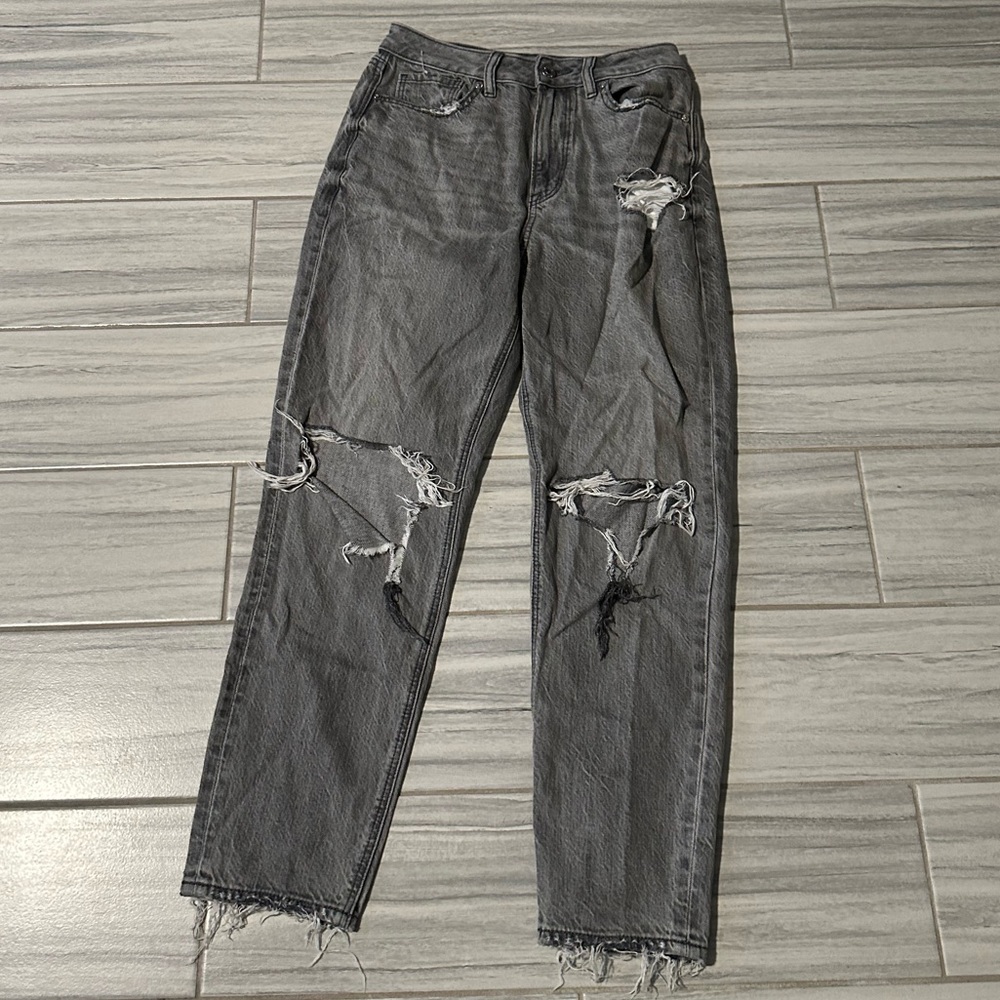 American Eagle Outfitters Gray Relaxed Jeans with Distressed Details